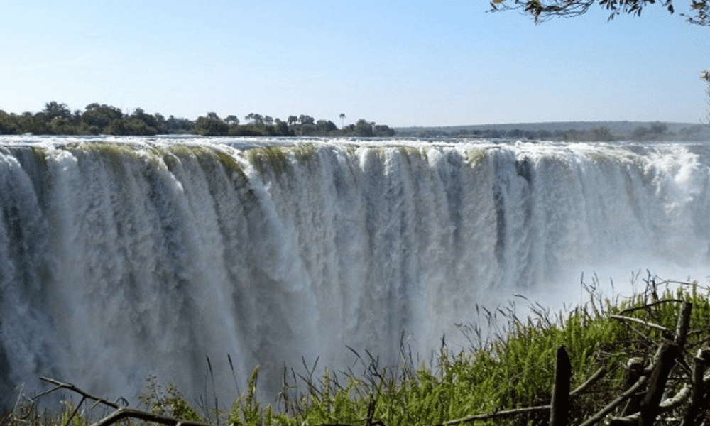 Air Terjun Victoria: Keajaiban Alam di Afrika